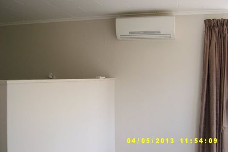 Photo of property in 2/20 Deller Grove, Silverstream, Upper Hutt, 5019