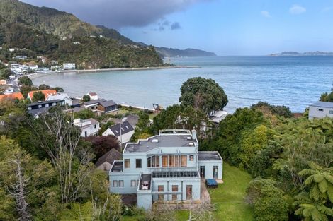 Photo of property in 208 Marine Drive, Lowry Bay, Lower Hutt, 5013
