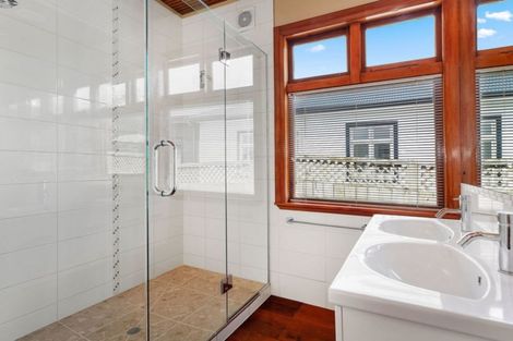 Photo of property in 32 Cooper Street, Karori, Wellington, 6012