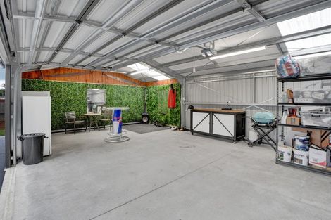 Photo of property in 19 Tainui Terrace, Inglewood, 4330