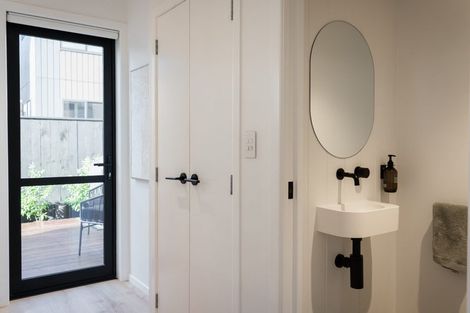 Photo of property in 12 Papai Lane, Massey, Auckland, 0614