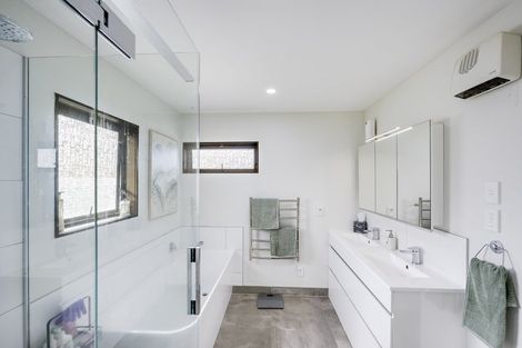 Photo of property in 1 Ewan Place, Taradale, Napier, 4112