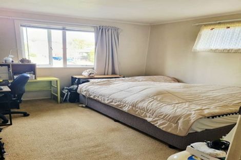 Photo of property in 23 Arrow Road, Forrest Hill, Auckland, 0620