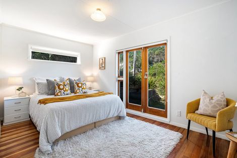 Photo of property in 142 Severn Street, Island Bay, Wellington, 6023