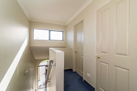 Photo of property in 6 Shearwater Rise, Paraparaumu Beach, Paraparaumu, 5032