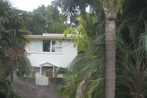 Photo of property in 74 Peach Road, Glenfield, Auckland, 0629