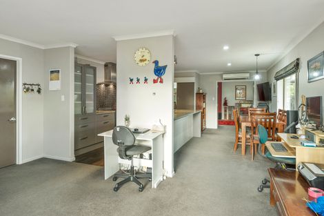 Photo of property in 121 Warrington Street, Mairehau, Christchurch, 8013