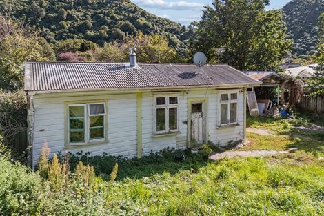 Photo of property in 91 Akatarawa Road, Birchville, Upper Hutt, 5018