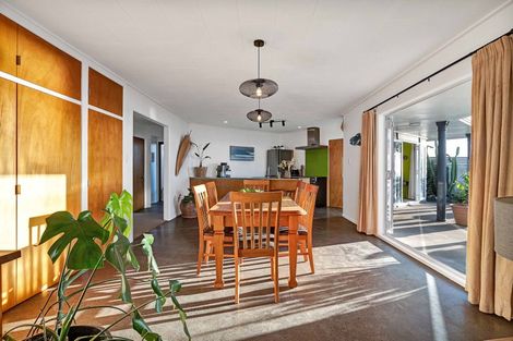 Photo of property in 94 Messenger Terrace, Oakura, 4314