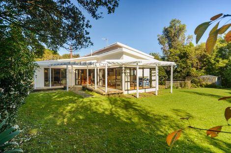 Photo of property in 106 Atawhai Road, Fitzherbert, Palmerston North, 4410