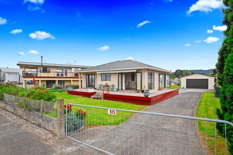 Photo of property in 915 East Coast Road, Kaiaua, Pokeno, 2473
