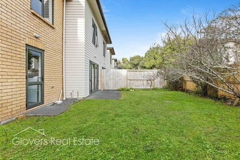 Photo of property in 62 Verdale Circle, Glen Eden, Auckland, 0602
