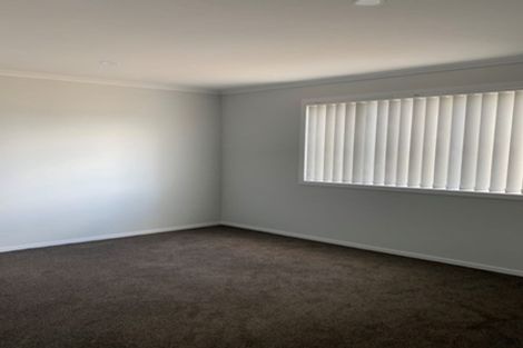 Photo of property in 5 Wairepo Street, Takanini, 2112