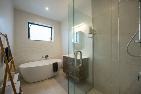 Photo of property in 14 Tomtit Crescent, Lake Hawea, 9382