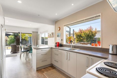 Photo of property in 506 Linton Crescent, Whangamata, 3620