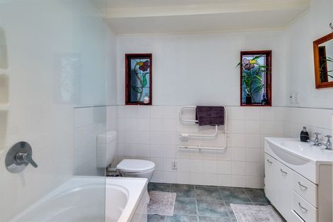 Photo of property in 22 Gebbie Road, Taradale, Napier, 4112