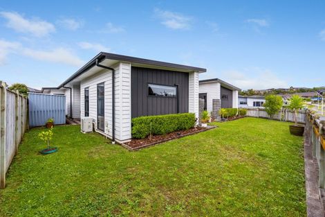 Photo of property in 41 Cyrus Street, Whalers Gate, New Plymouth, 4310