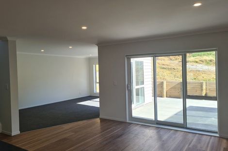 Photo of property in 11 Stockport Grove, Churton Park, Wellington, 6037