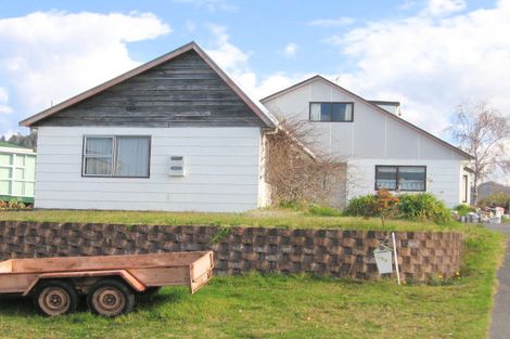 Photo of property in 313 Linton Crescent, Whangamata, 3620