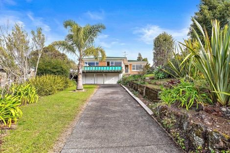 Photo of property in 9 Margaret Place, Milford, Auckland, 0620