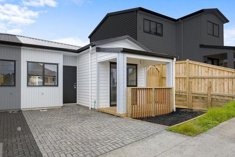 Photo of property in 4 Wild Flower Way, Karaka, Papakura, 2113