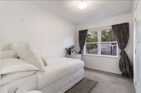 Photo of property in 1/420 Beach Road, Mairangi Bay, Auckland, 0630