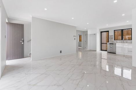 Photo of property in 147d Bucklands Beach Road, Bucklands Beach, Auckland, 2012