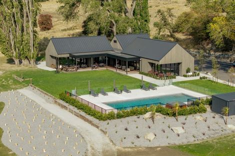Photo of property in Gibbston Resort, 108 Toms Creek Road, Gibbston, Queenstown, 9371