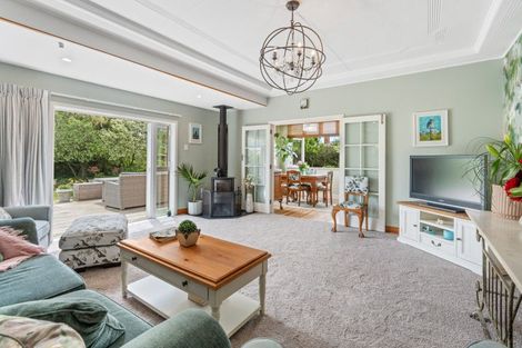 Photo of property in 16 Beaumaris Street, Outram, 9019