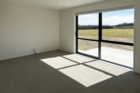 Photo of property in 3 Redwood Park Road, Glenbervie, 0173