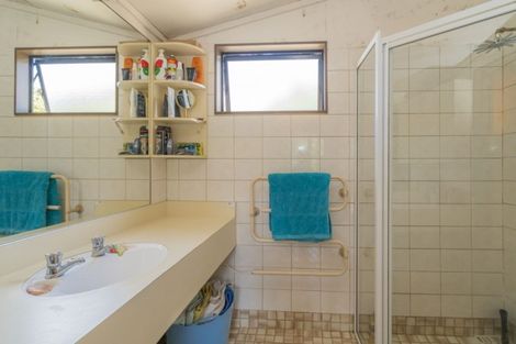 Photo of property in 82 Cook Drive, Whitianga, 3510