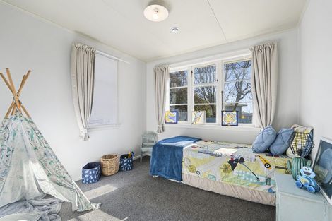Photo of property in 6 Victoria Street, Waitara, 4320