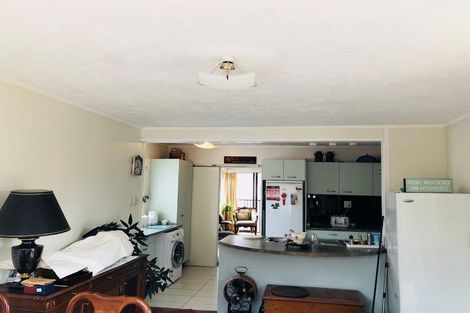 Photo of property in 9 Humphrey Kemp Avenue, Henderson, Auckland, 0612