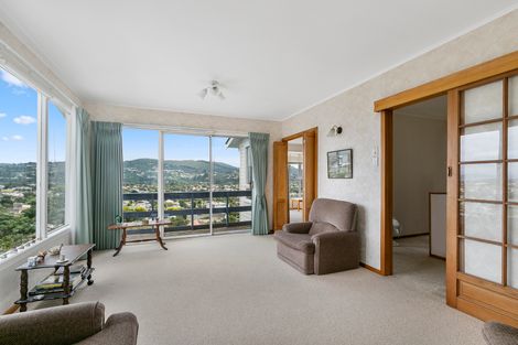 Photo of property in 19 Summit Road, Fairfield, Lower Hutt, 5011