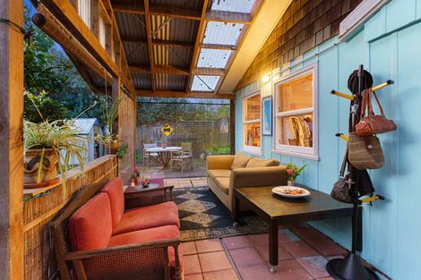 Photo of property in 25 Puriri Road, Waikanae, 5036