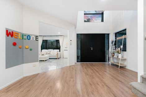 Photo of property in 2 Greville Road, Pinehill, Auckland, 0630