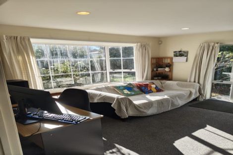 Photo of property in 6 Brookford Place, Westmorland, Christchurch, 8025