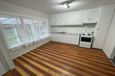 Photo of property in 13 Surrey Street, Manurewa, Auckland, 2102