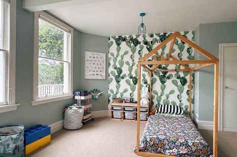 Photo of property in 9 May Avenue, Hospital Hill, Napier, 4110
