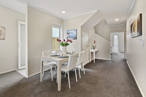 Photo of property in 12 Saddleback Crescent, Papakura, 2110