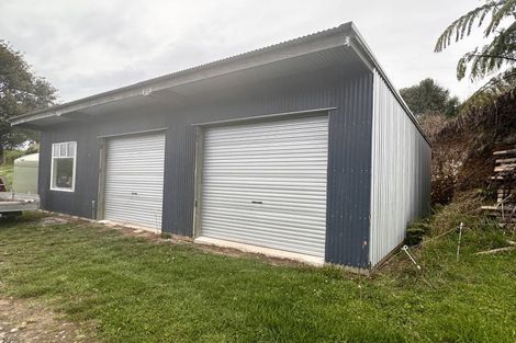 Photo of property in 114 Ackworth Road, Lepperton, New Plymouth, 4373