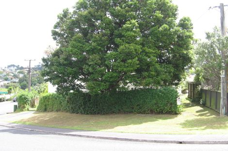 Photo of property in 15 Marsh Avenue, Forrest Hill, Auckland, 0620