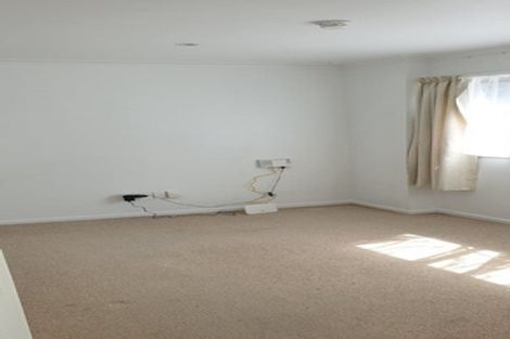 Photo of property in 149 Colwill Road, Massey, Auckland, 0614