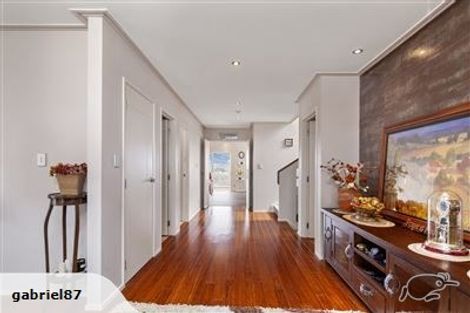 Photo of property in 12 Oak Terrace, Schnapper Rock, Auckland, 0632