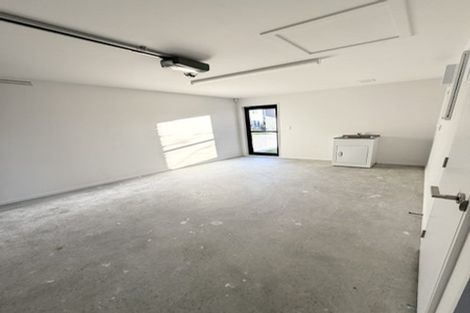 Photo of property in 32 Miromiro Street, Broomfield, Christchurch, 8042