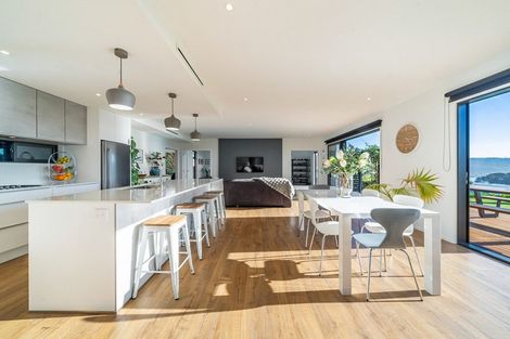 Photo of property in 13 Manapouri Lane, Aotea, Porirua, 5024