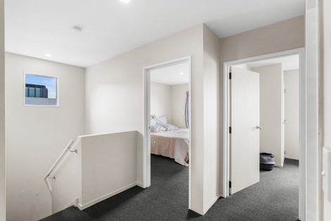 Photo of property in 2/340 Lincoln Road, Addington, Christchurch, 8024