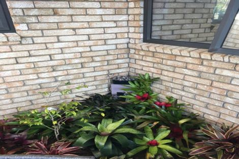 Photo of property in 32 Magnolia Drive, Waiuku, 2123