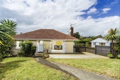 Photo of property in 14 Cassino Street, Bayswater, Auckland, 0622