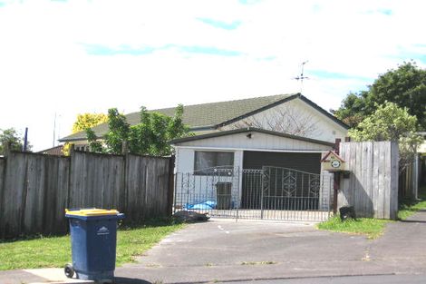 Photo of property in 12 Sabana Place, Unsworth Heights, Auckland, 0632